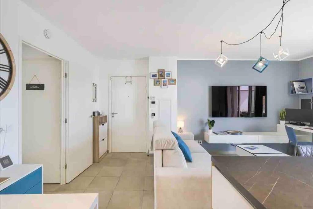 Logement Moderne Luxueux Parking Ac Cote De La Mer Ницца Экстерьер фото