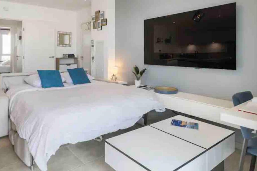 Logement Moderne Luxueux Parking Ac Cote De La Mer Ницца Экстерьер фото