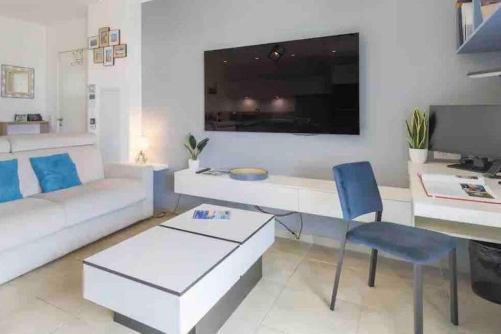 Logement Moderne Luxueux Parking Ac Cote De La Mer Ницца Экстерьер фото