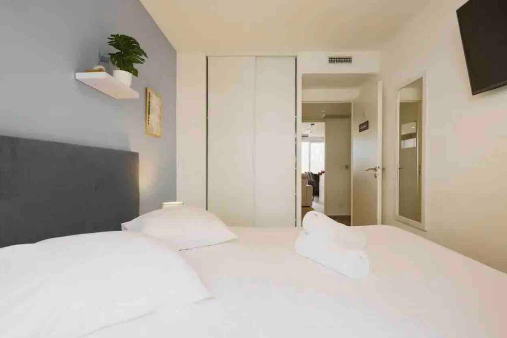 Logement Moderne Luxueux Parking Ac Cote De La Mer Ницца Экстерьер фото