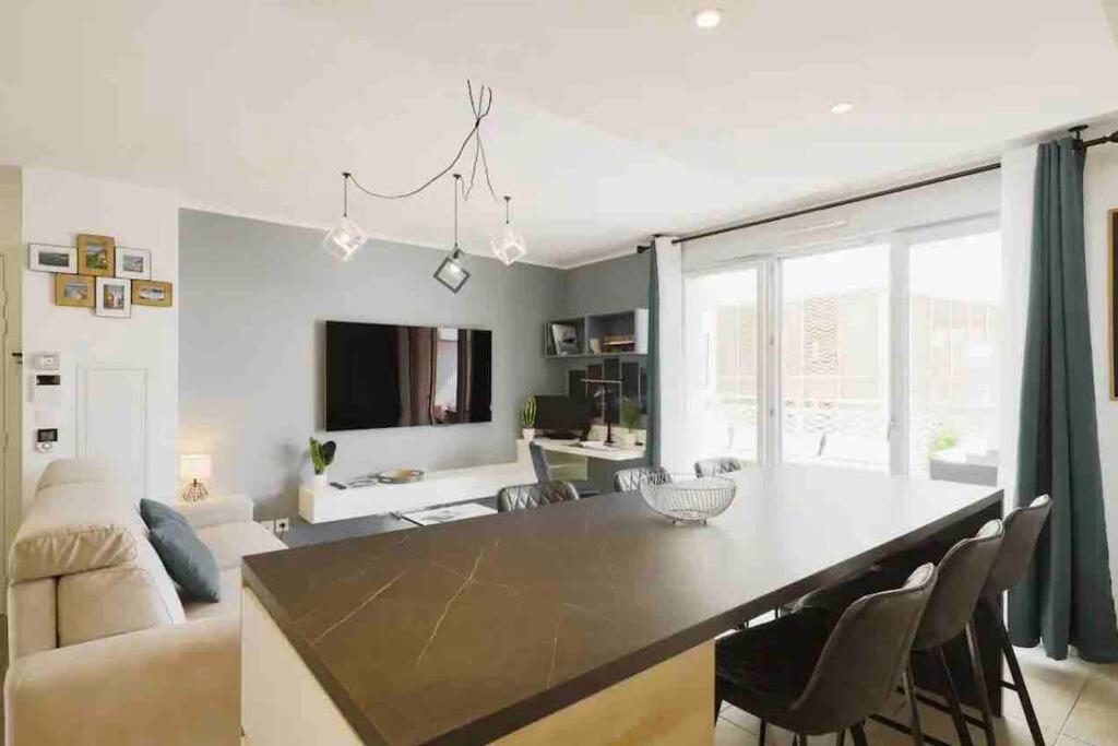 Logement Moderne Luxueux Parking Ac Cote De La Mer Ницца Экстерьер фото